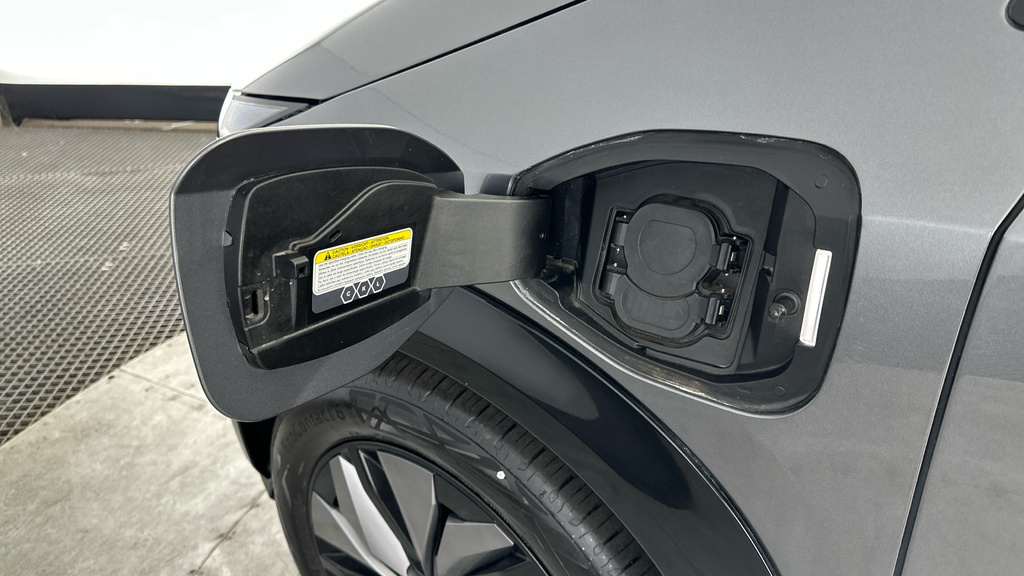 Nissan Ariya Evolve Black #28