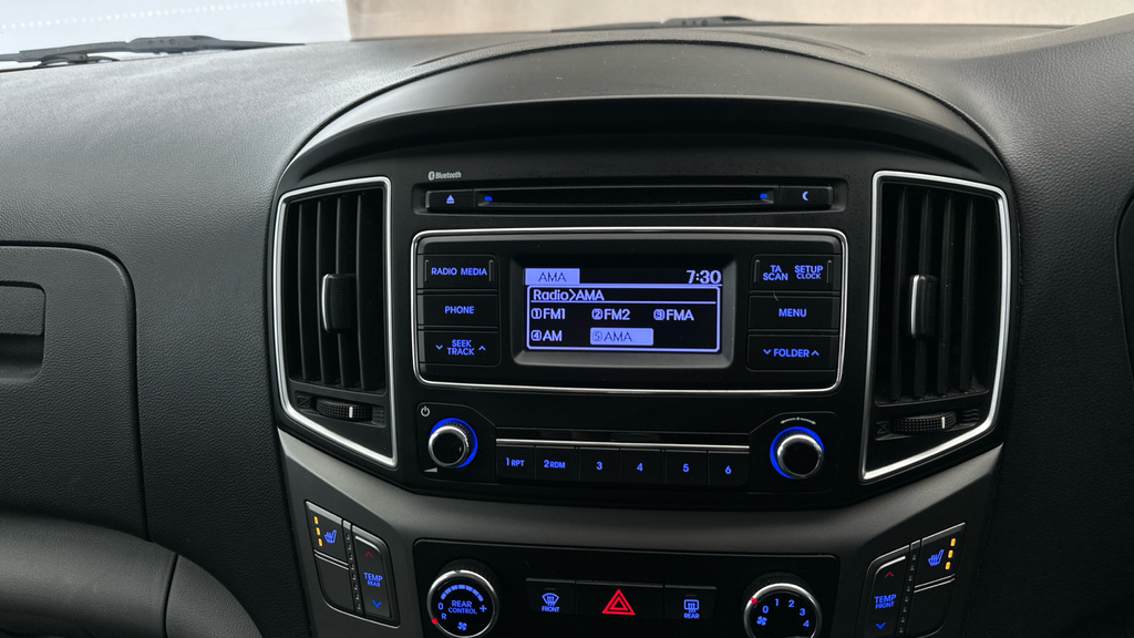 Hyundai I800 Se Nav Black #14