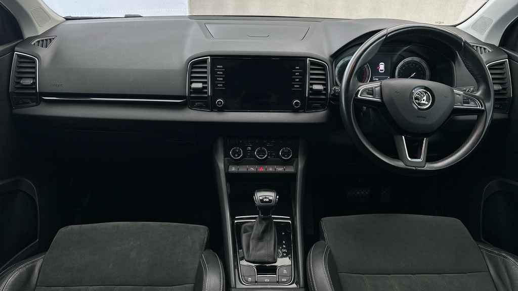 Skoda Karoq Se White #15