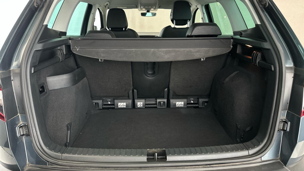 Skoda Karoq Se White #22