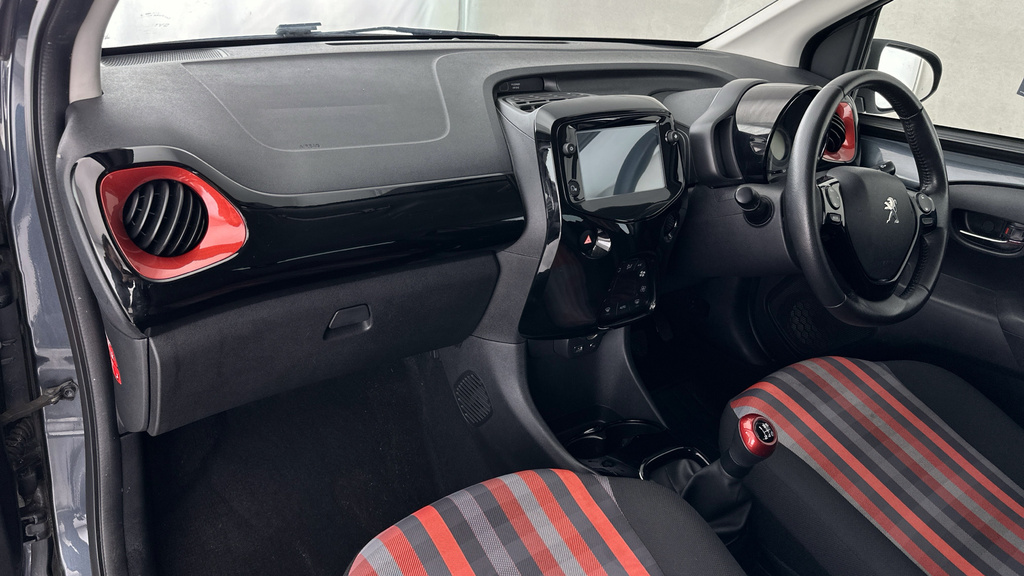 Peugeot 108 Active Black #10