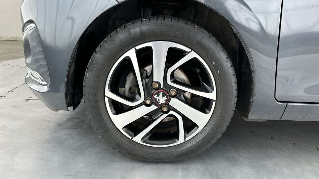 Peugeot 108 Active Black #21