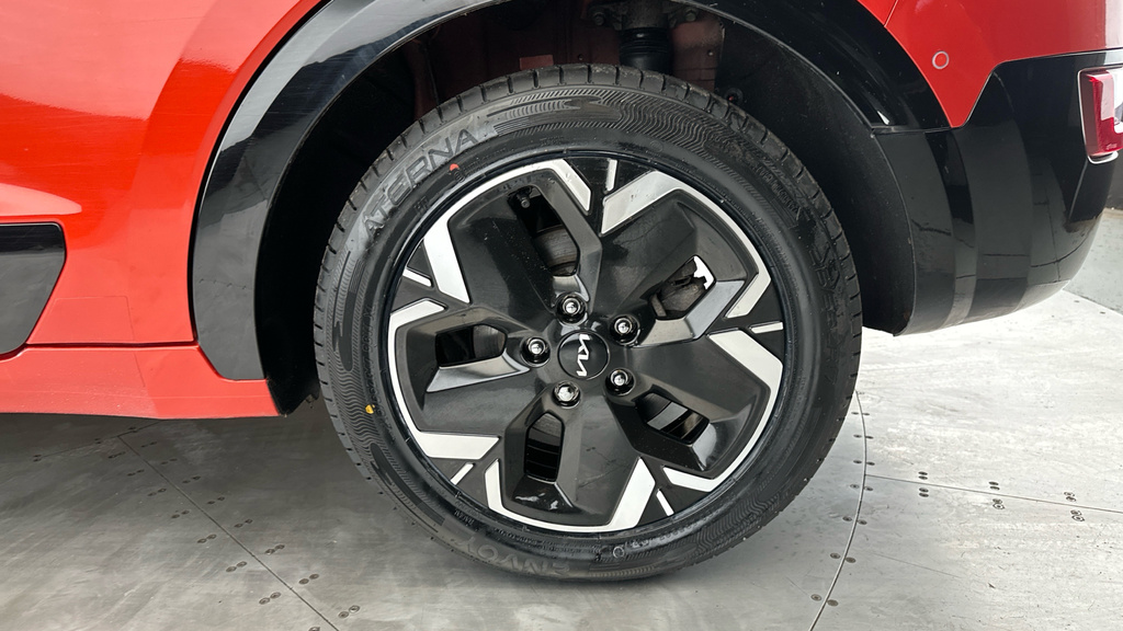 Kia e-Niro 64.8Kwh 4 White #28