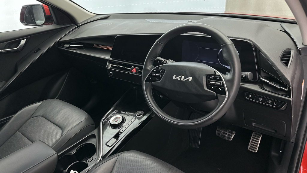 Kia e-Niro 64.8Kwh 4 White #13