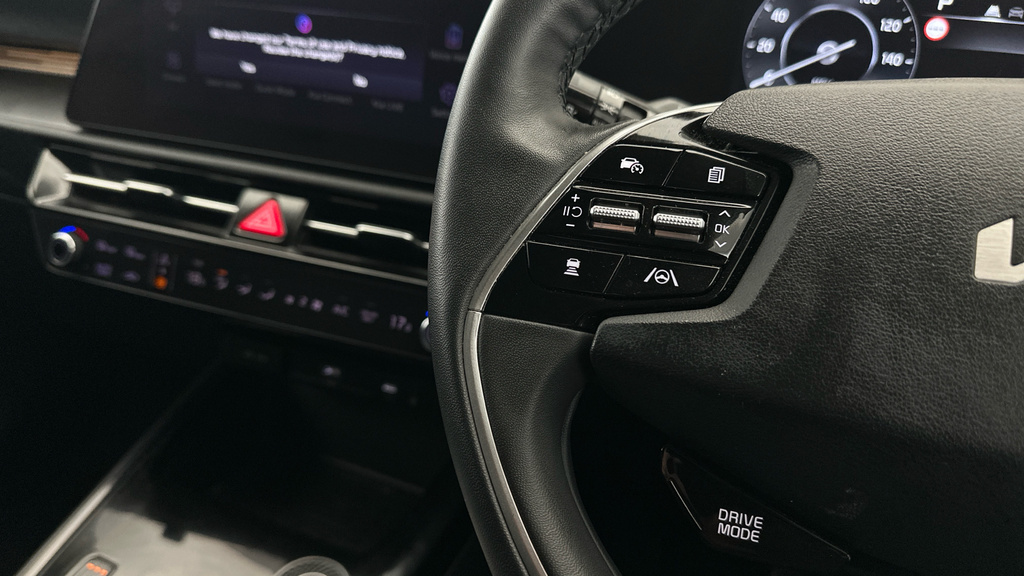 Kia e-Niro 64.8Kwh 4 White #16