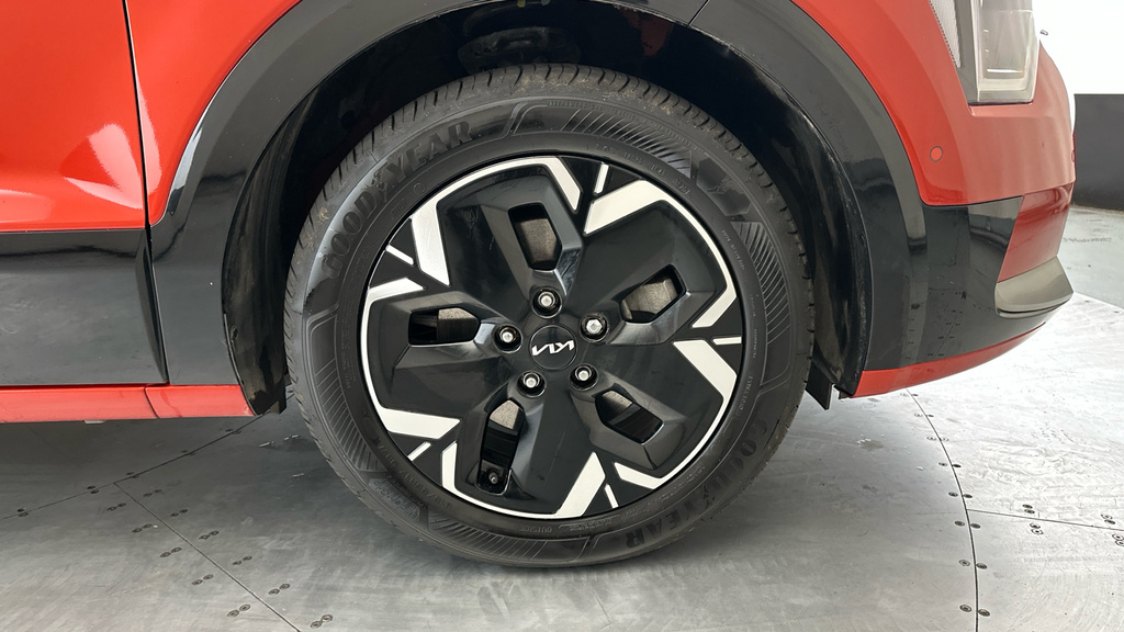Kia e-Niro 64.8Kwh 4 White #30