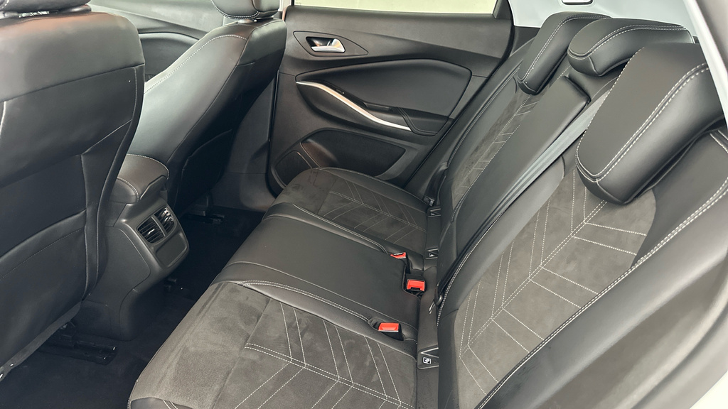 Vauxhall Grandland Ultimate Grey #23