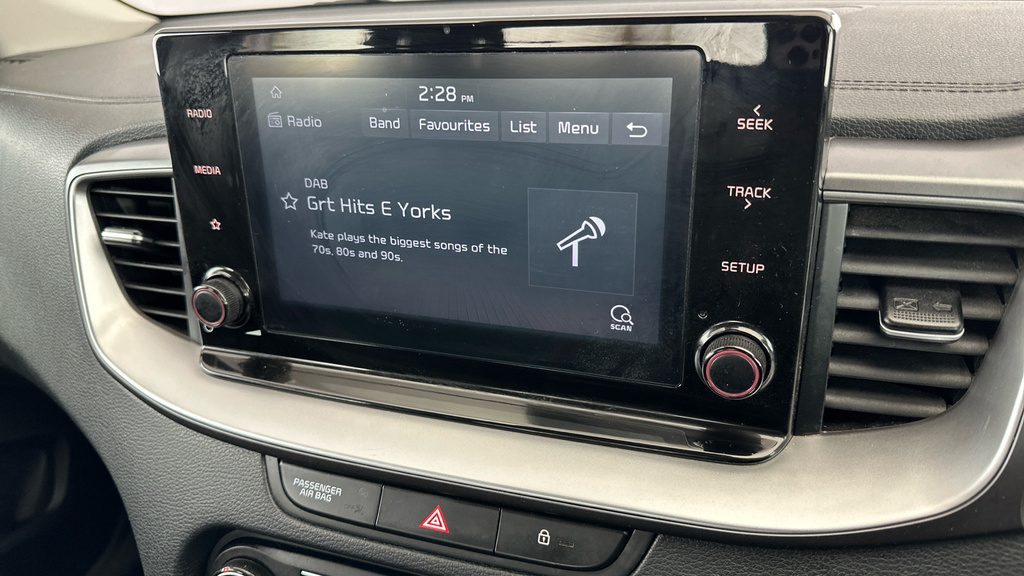 Kia Xceed 2 Black #17