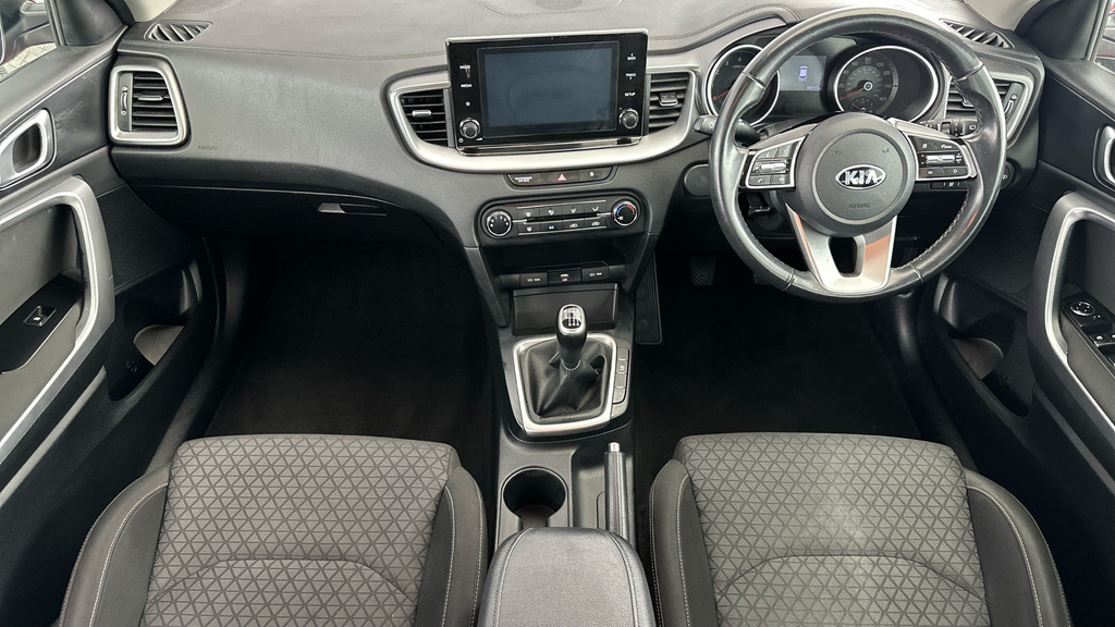 Kia Xceed 2 Black #14