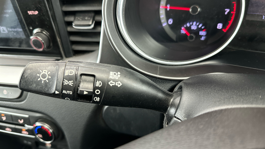 Kia Xceed 2 Black #11