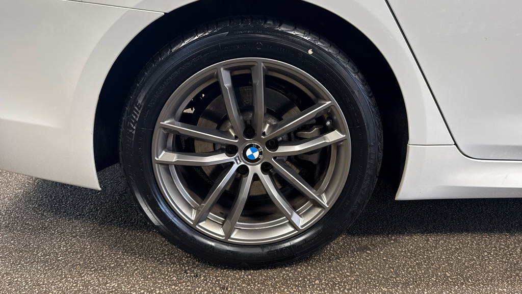 BMW 5 Series 2019 69 2.0 Black #19