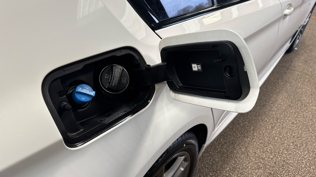 BMW 5 Series 2019 69 2.0 Black #21