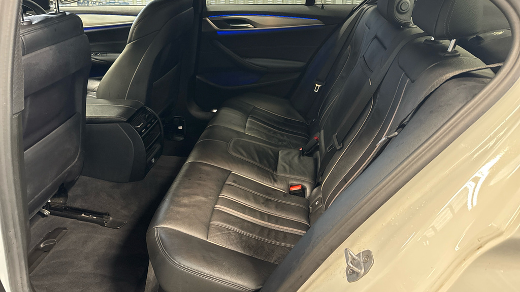 BMW 5 Series 2019 69 2.0 Black #14