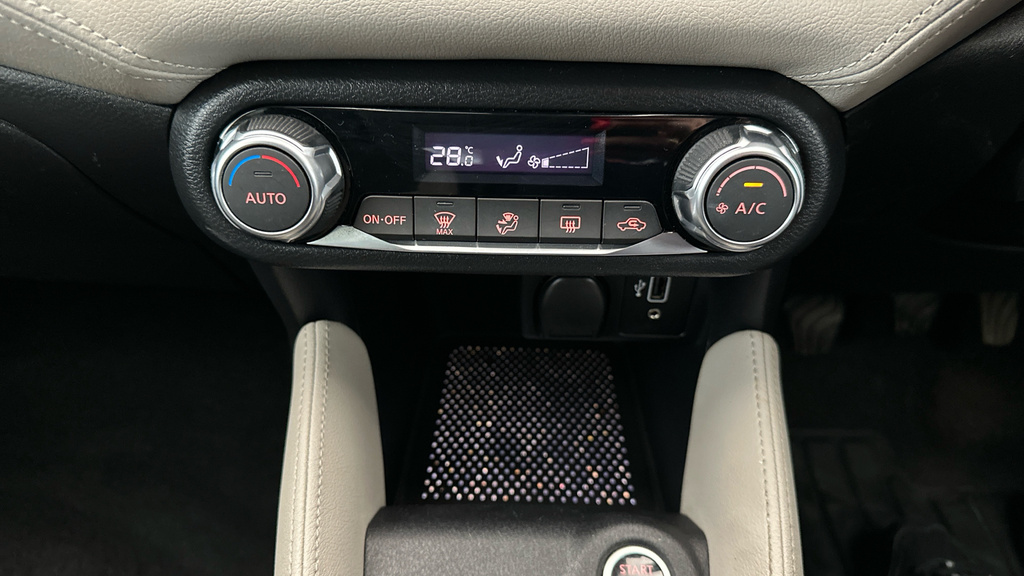 Nissan Micra 1L Acenta Orange #17
