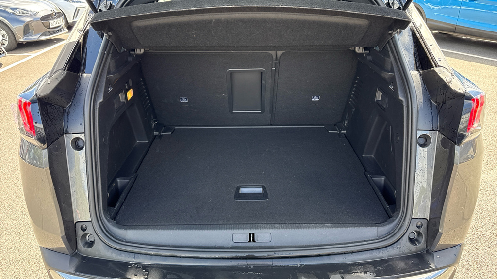 Peugeot 3008 1.2 Puretech Active Premium-plus Black #26
