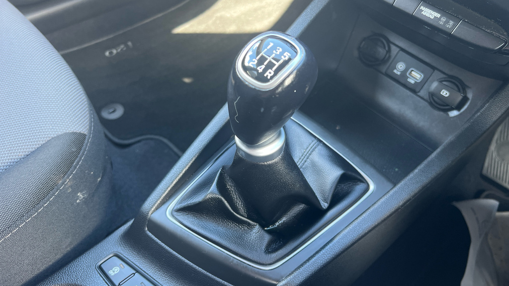 Hyundai I20 Mpi Premium Nav Blue #34