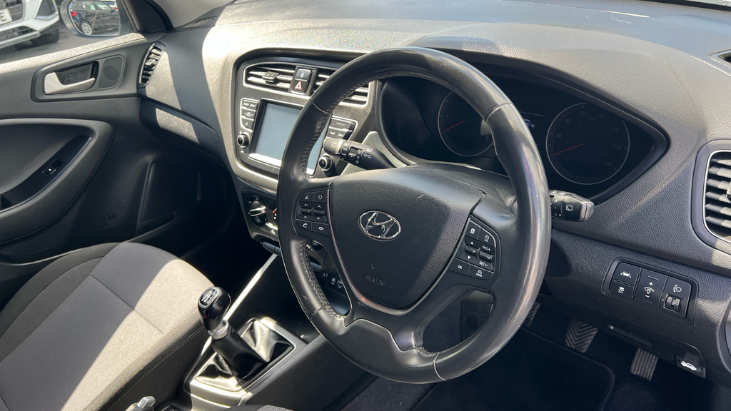 Hyundai I20 Mpi Premium Nav Blue #11