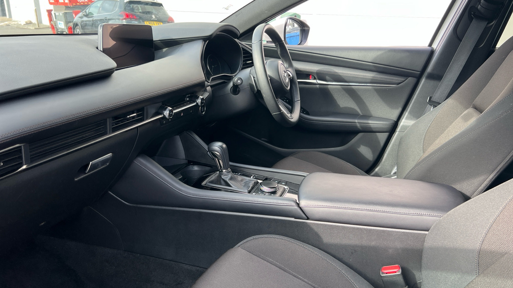 Mazda 3 2.5 E-skyactiv G Mhev 140 Homura Blue #10