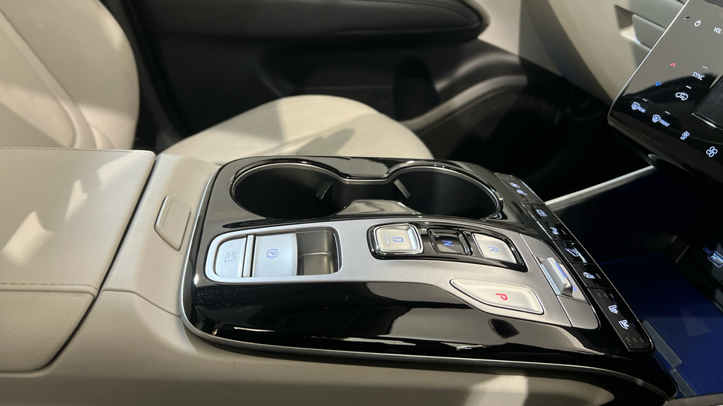 Hyundai Tucson Ultimate Grey #40