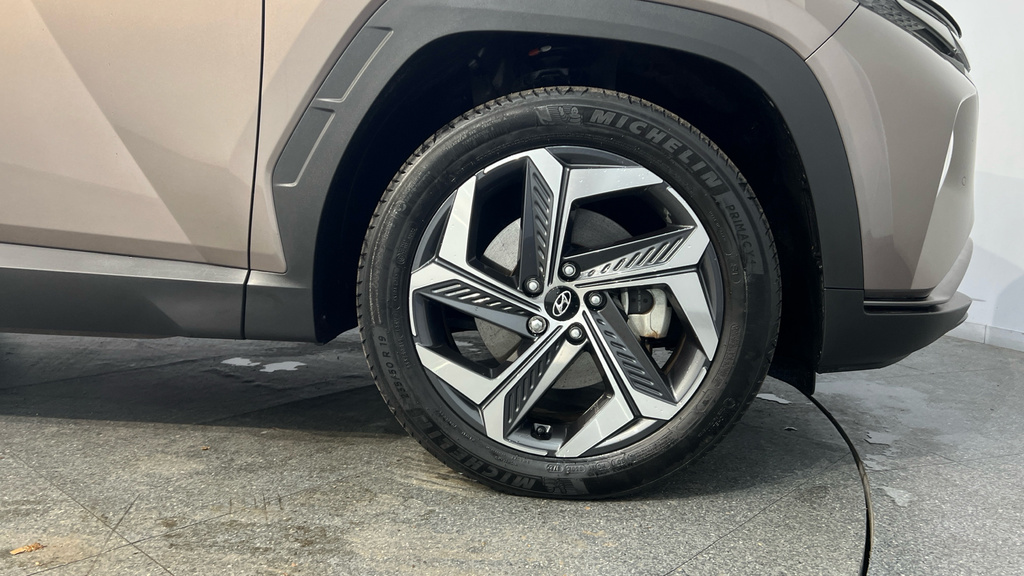 Hyundai Tucson Ultimate Grey #31