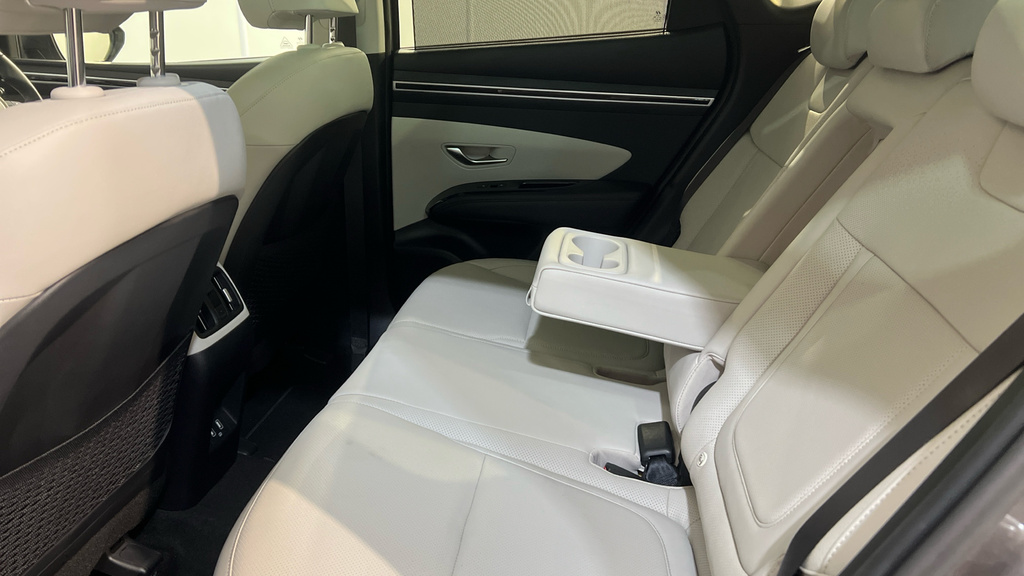 Hyundai Tucson Ultimate Grey #28