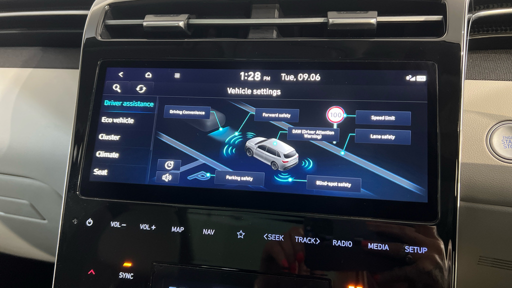 Hyundai Tucson Ultimate Grey #44