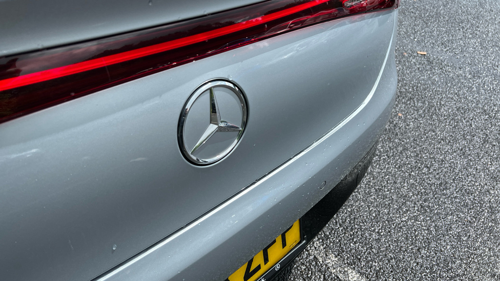 Mercedes-Benz EQE Suv Black #32