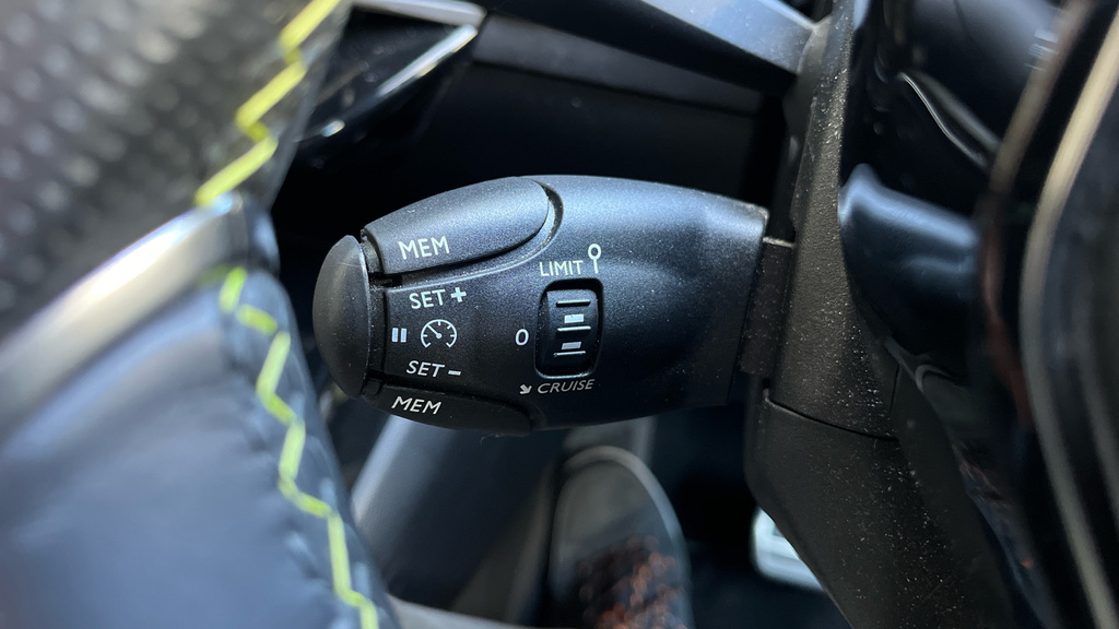 Peugeot e-208 Gt Grey #15
