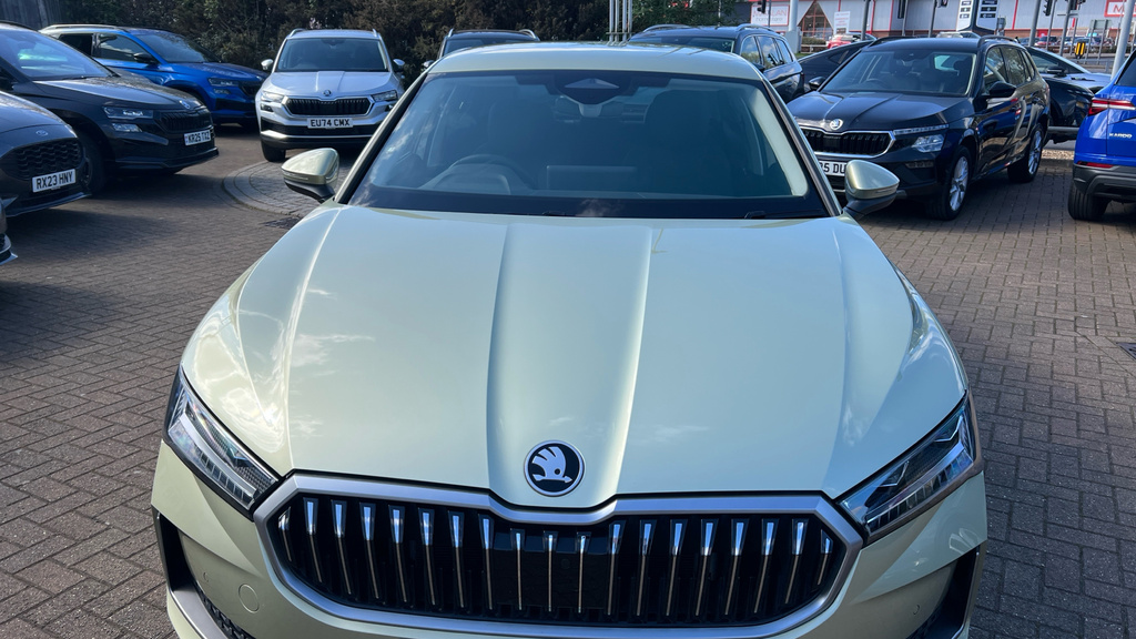 Skoda Superb Superb Hatch Se L 1.5 Tsi E-tec 150 Ps Dsg Grey #16