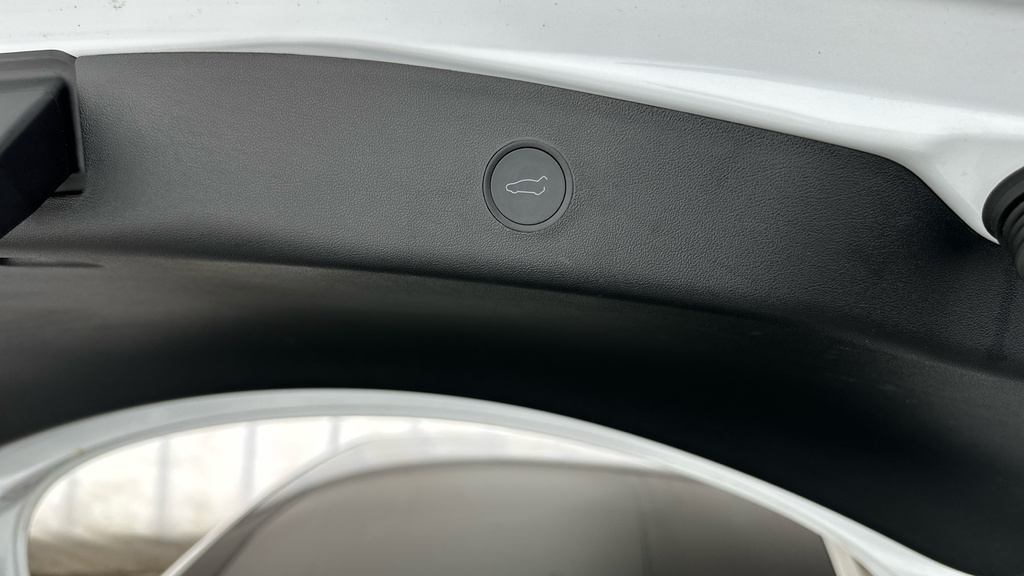 Tesla Model 3 Dual Motor Performance Saloon White #8