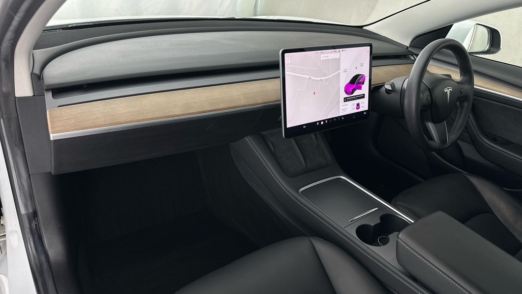 Tesla Model 3 Dual Motor Performance Saloon White #14