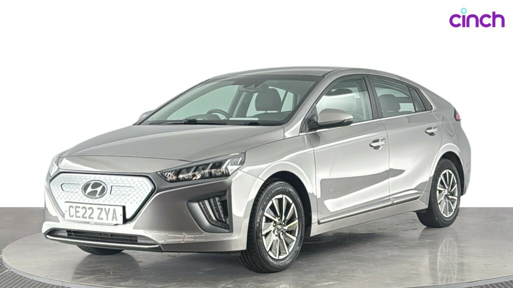 Hyundai Ioniq Hatchback Red #7