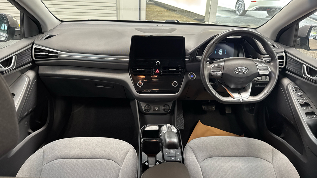 Hyundai Ioniq Hatchback Red #11