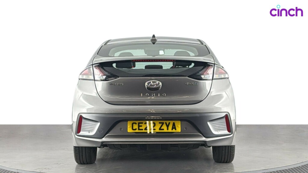 Hyundai Ioniq Hatchback Red #4