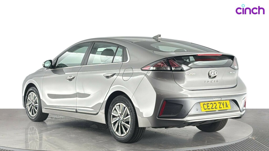 Hyundai Ioniq Hatchback Red #5
