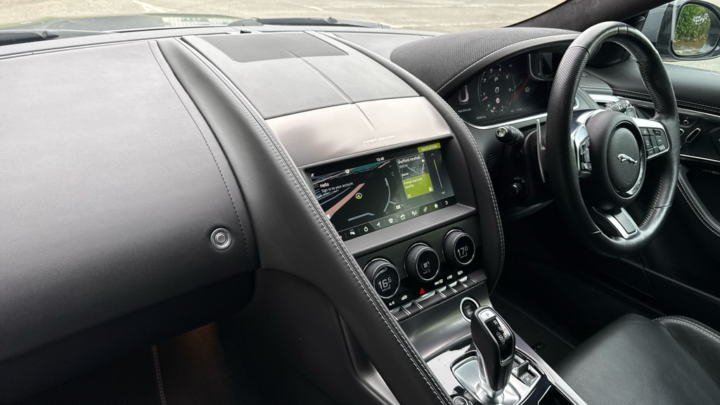 Jaguar F-Type 5.0 V8 First Edition Convertible A Black #17