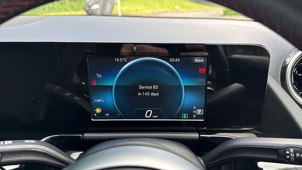 Mercedes-Benz GLA Class Amg Line Edition Black #33