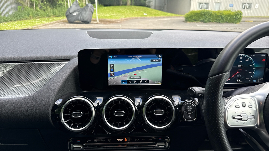 Mercedes-Benz GLA Class Amg Line Edition Black #17
