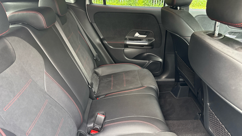 Mercedes-Benz GLA Class Amg Line Edition Black #19