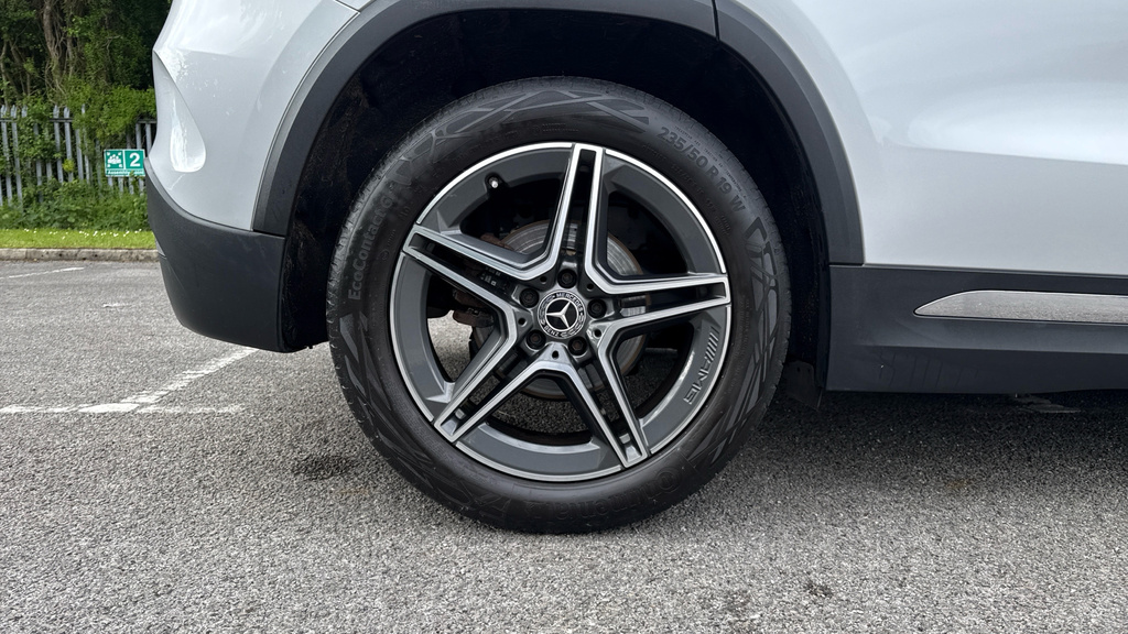 Mercedes-Benz GLA Class Amg Line Edition Black #24