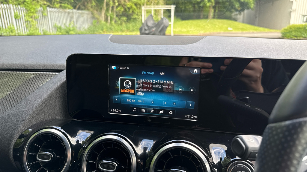 Mercedes-Benz GLA Class Amg Line Edition Black #13