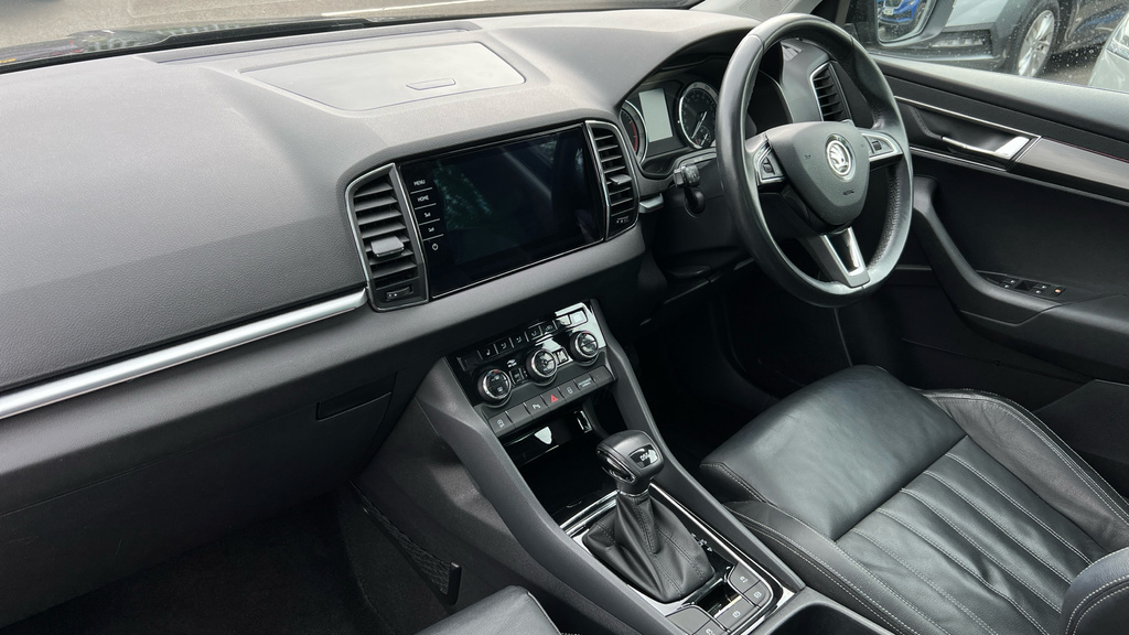 Skoda Karoq Suv Beige #12