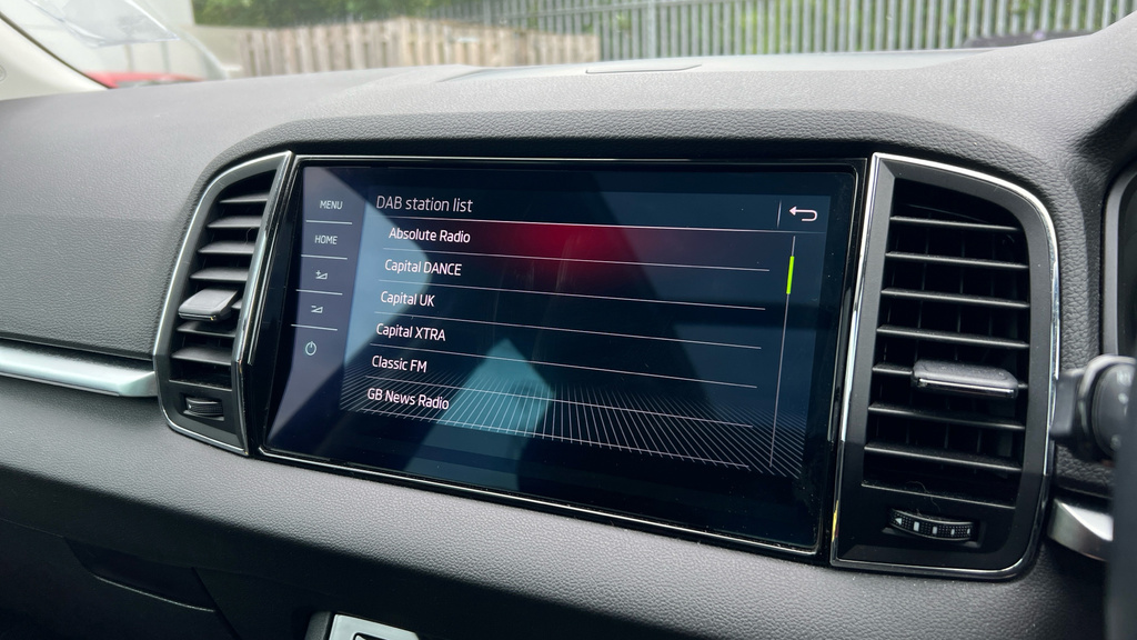 Skoda Karoq Suv Beige #31