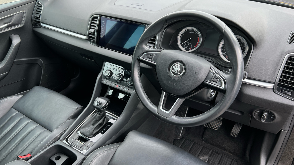 Skoda Karoq Suv Beige #11