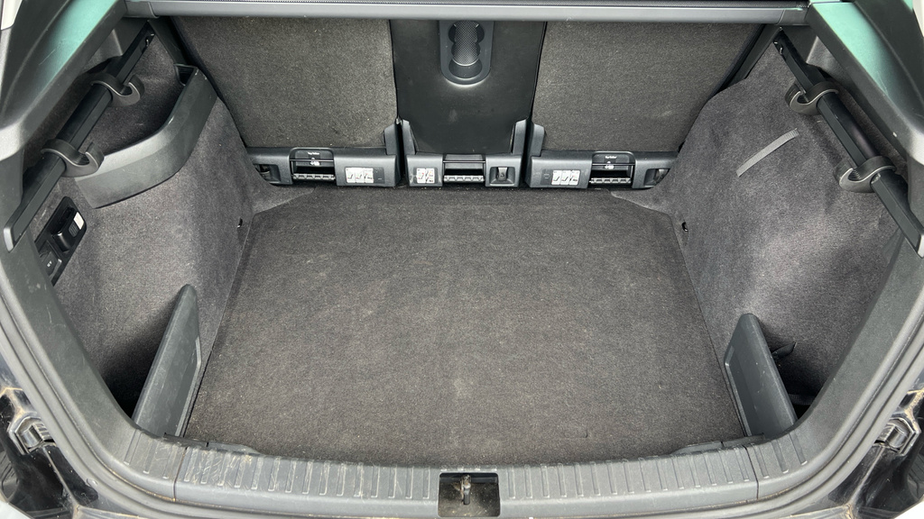 Skoda Karoq Suv Beige #21