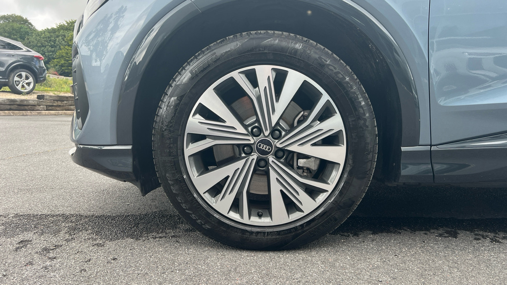 Audi Q4 E Tron Q4 Sportback Black Edition 45 E-tron 210,00 Kw Grey #27