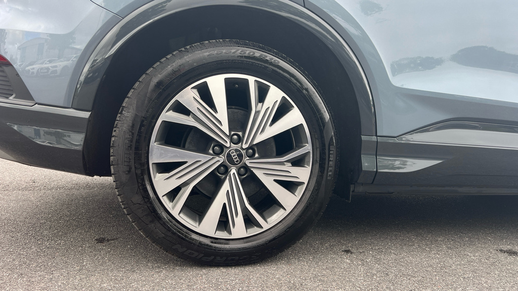 Audi Q4 E Tron Q4 Sportback Black Edition 45 E-tron 210,00 Kw Grey #29