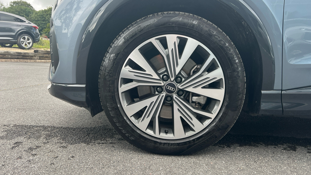 Audi Q4 E Tron Q4 Sportback Black Edition 45 E-tron 210,00 Kw Grey #26