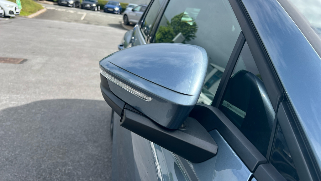 Audi Q4 E Tron Q4 Sportback Black Edition 45 E-tron 210,00 Kw Grey #8