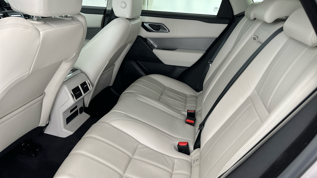 Land Rover Range Rover Velar 2.0 D200 Edition Red #22